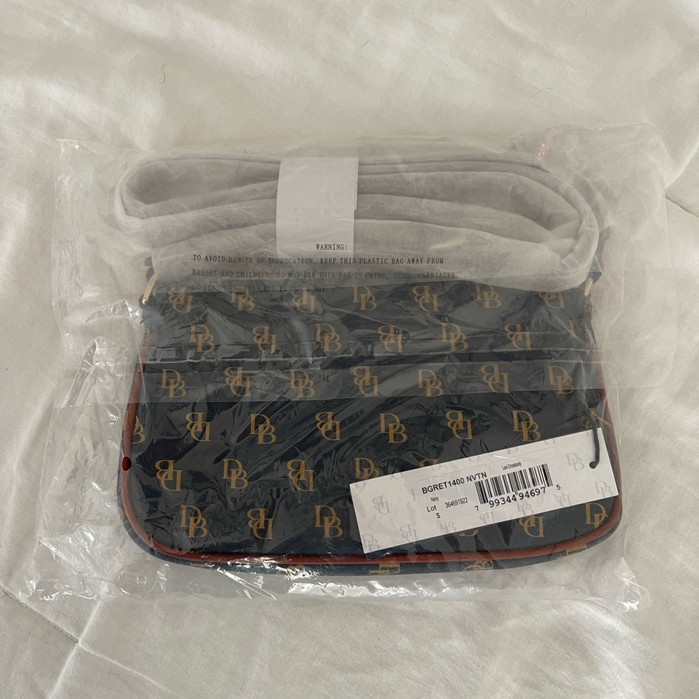 Dooney & Bourke Bag